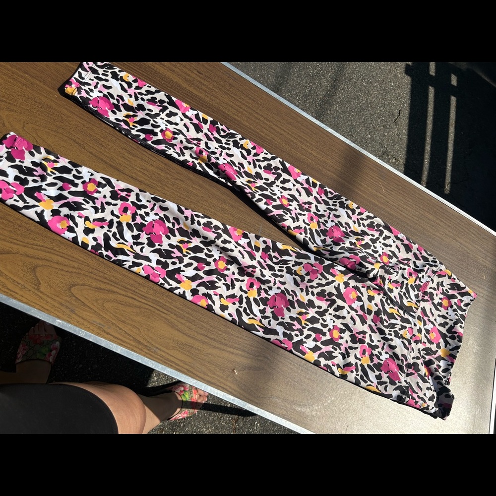 Beach Riot floral / leopard print legging